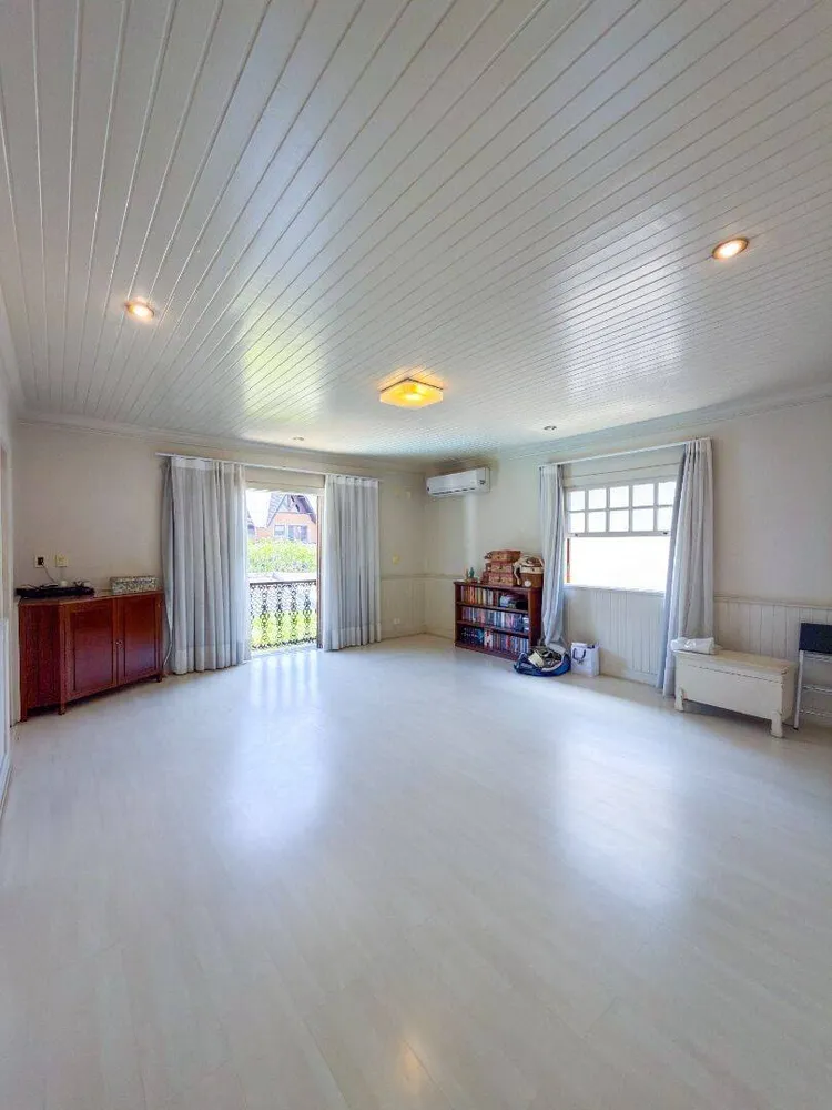 Casa, 4 quartos, 270 m² - Foto 11
