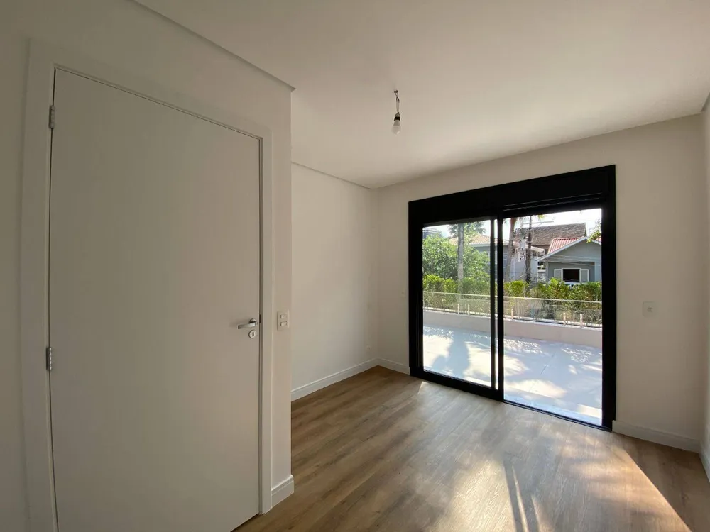 Casa, 4 quartos, 276 m² - Foto 3