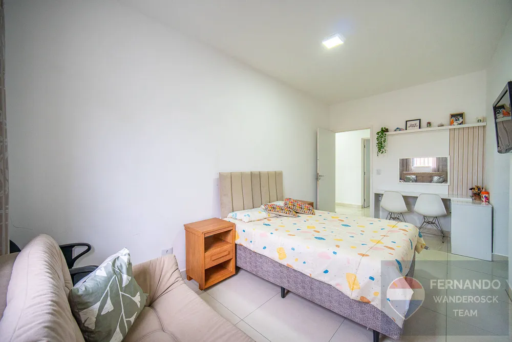 Casa, 4 quartos, 202 m² - Foto 4