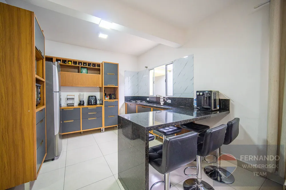 Casa, 4 quartos, 202 m² - Foto 3