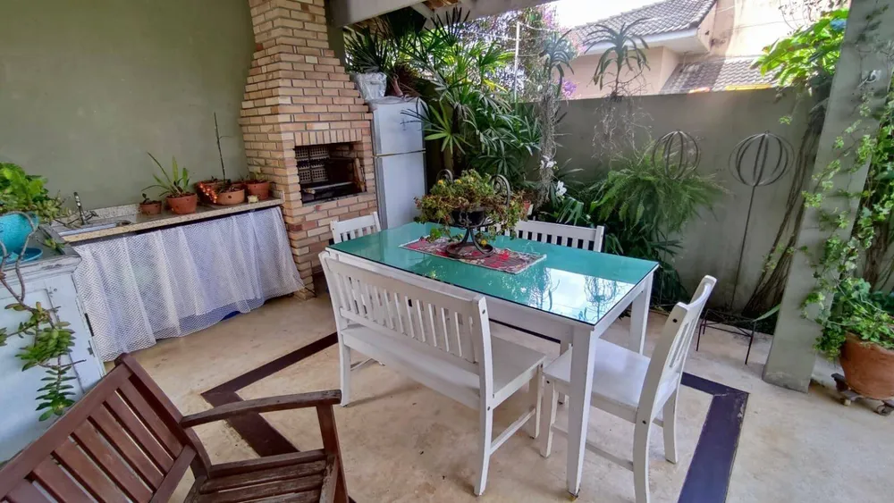 Casa, 4 quartos, 230 m² - Foto 4