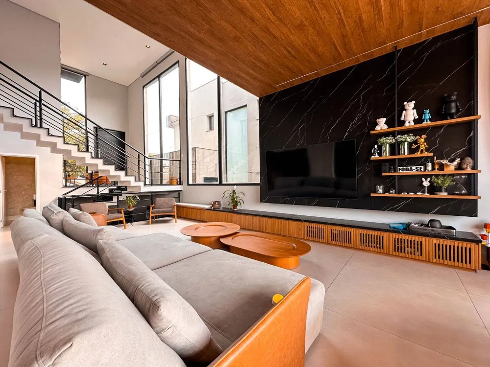 Casa, 4 quartos, 347 m² - Foto 1