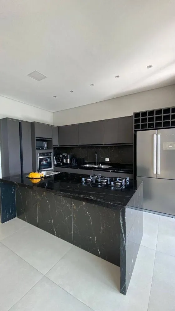 Casa, 3 quartos, 408 m² - Foto 1