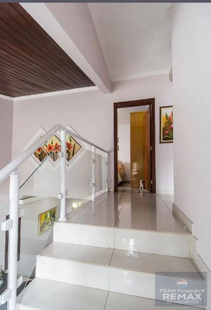 Casa, 4 quartos, 262 m² - Foto 1