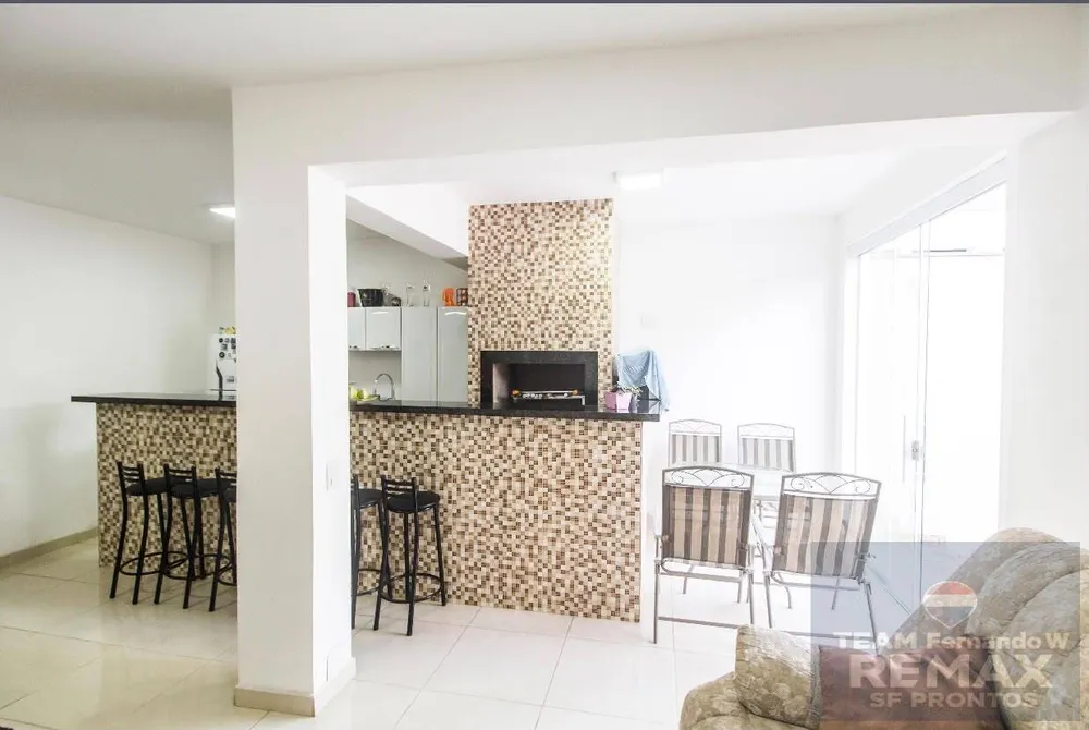 Casa, 4 quartos, 262 m² - Foto 3