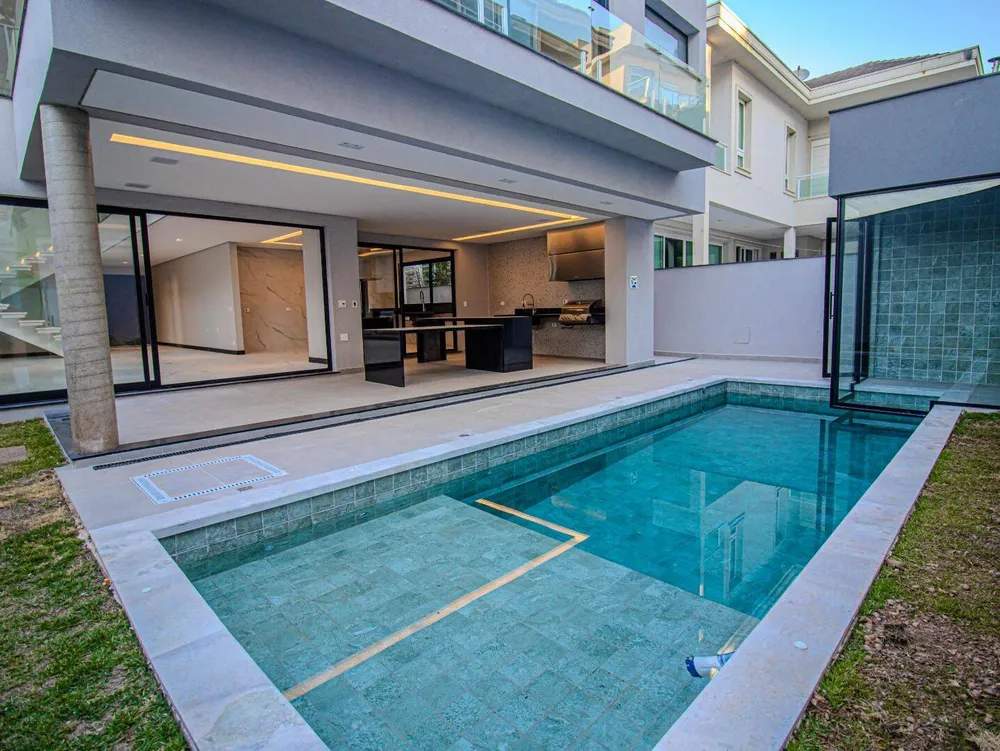 Casa, 4 quartos, 368 m² - Foto 1