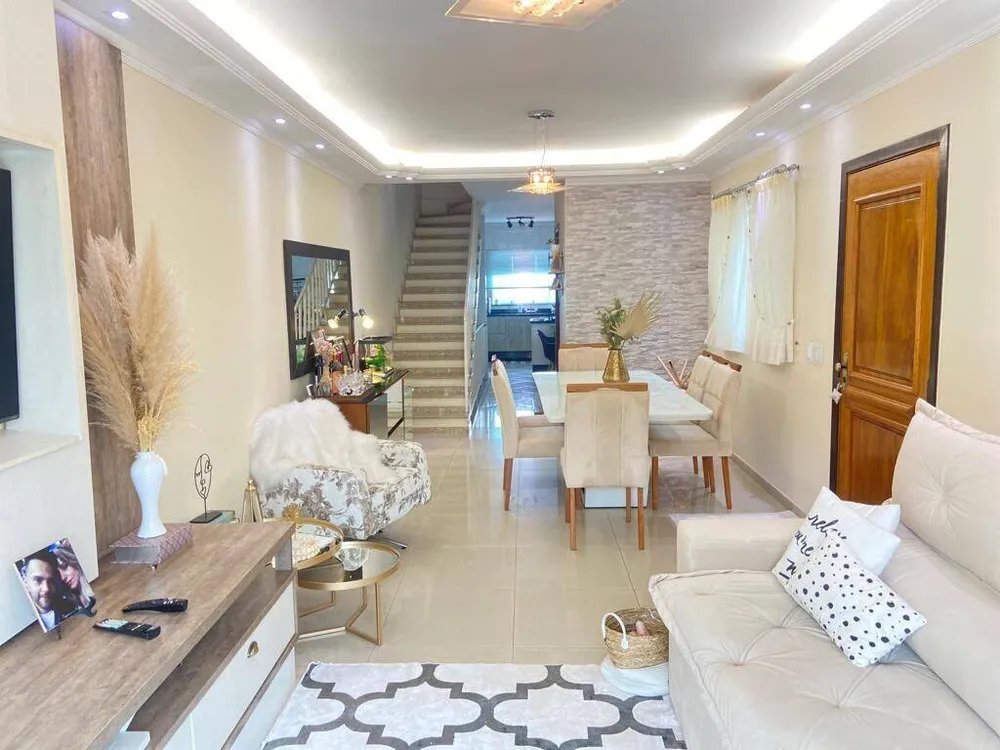Casa, 3 quartos, 240 m² - Foto 1