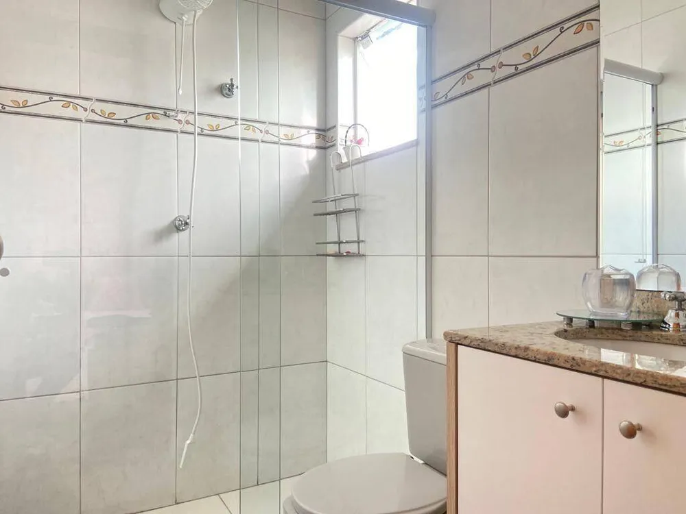 Casa, 3 quartos, 240 m² - Foto 10