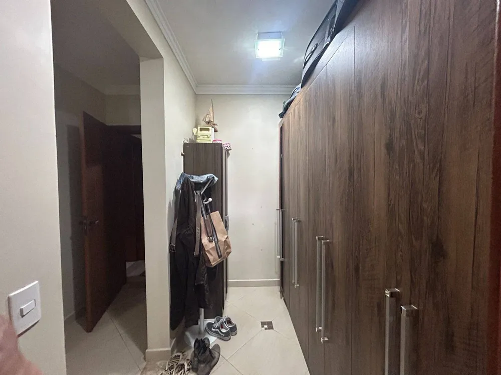 Casa, 3 quartos, 226 m² - Foto 13
