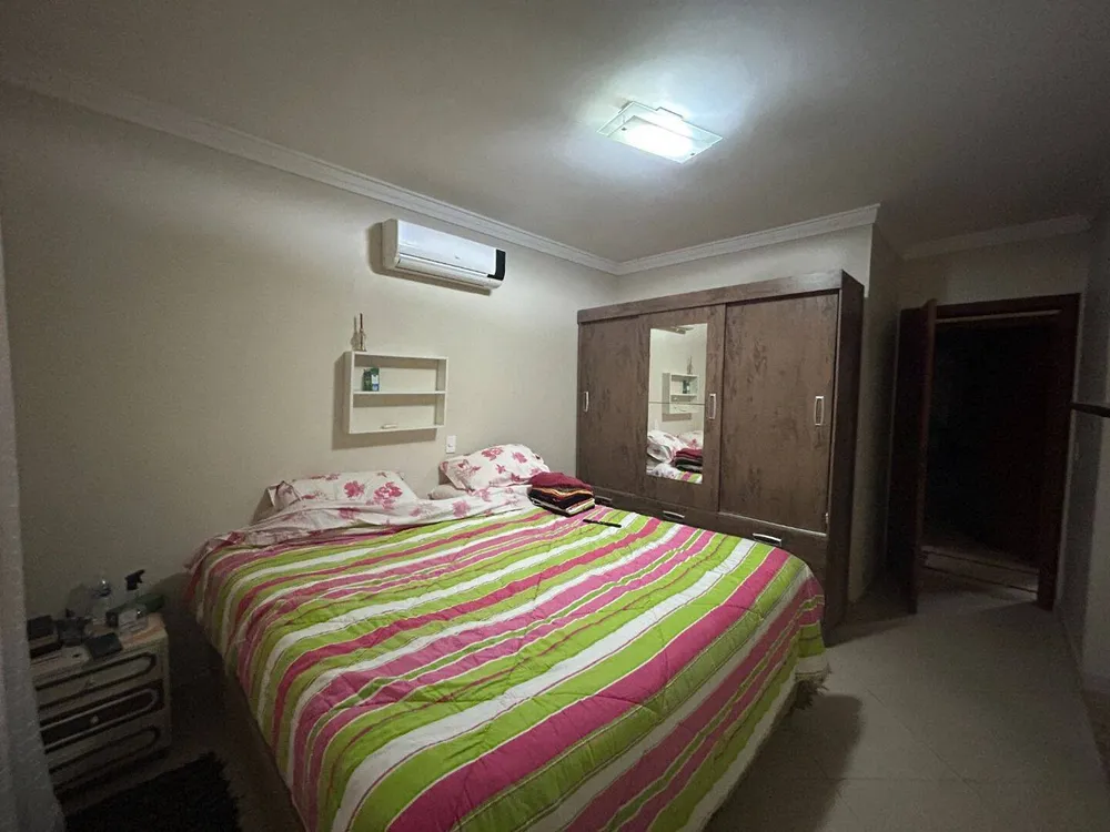 Casa, 3 quartos, 226 m² - Foto 12