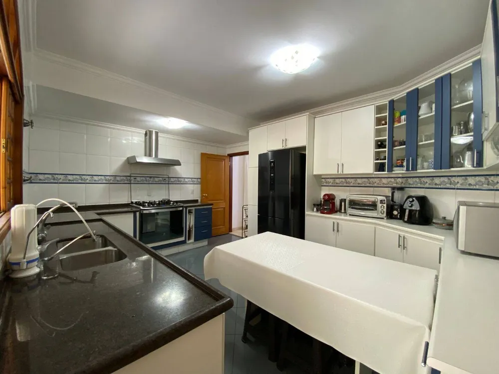 Casa, 3 quartos, 300 m² - Foto 9