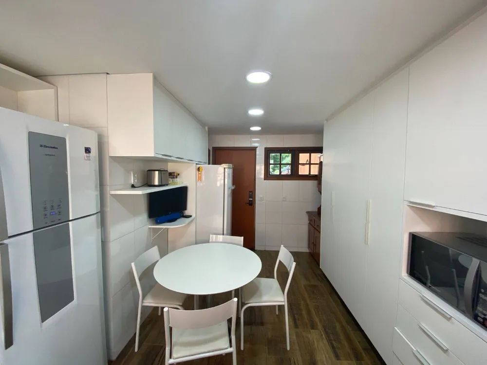Casa, 3 quartos, 202 m² - Foto 8
