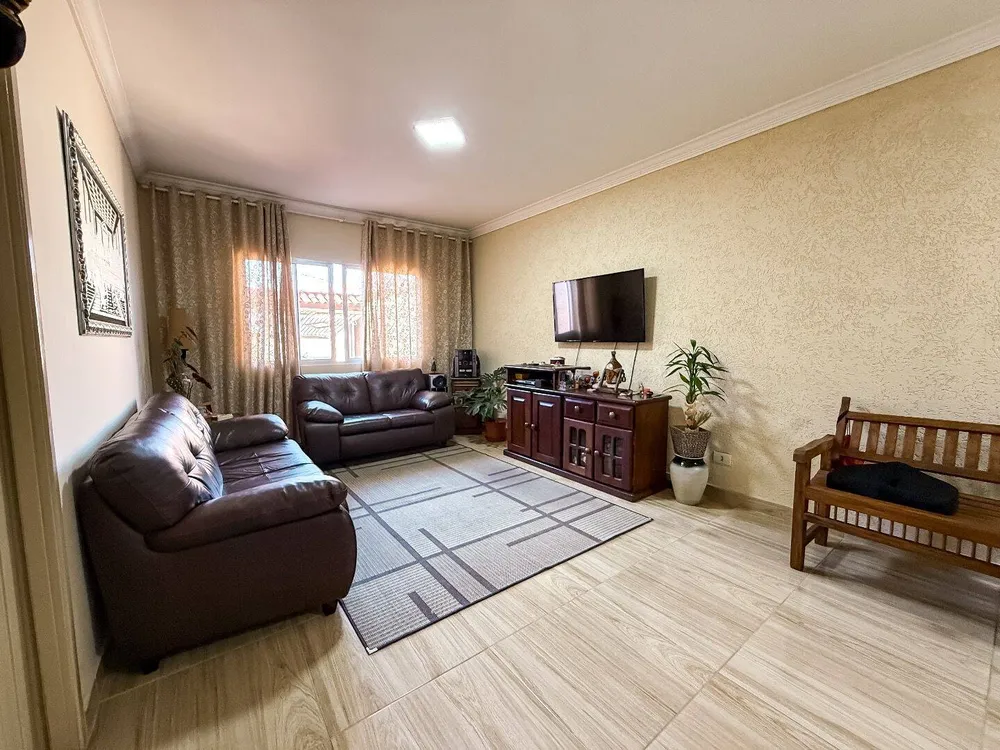 Casa, 3 quartos, 183 m² - Foto 1