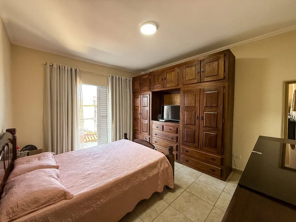 Casa, 3 quartos, 183 m² - Foto 4