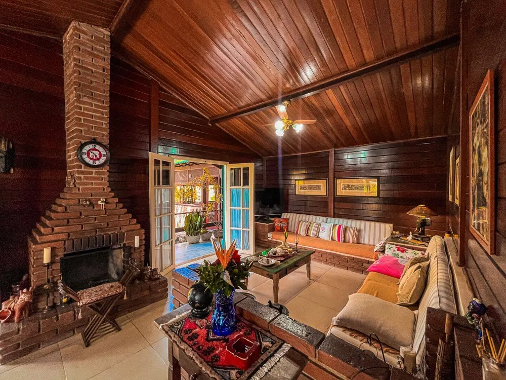 Casa, 3 quartos, 270 m² - Foto 1