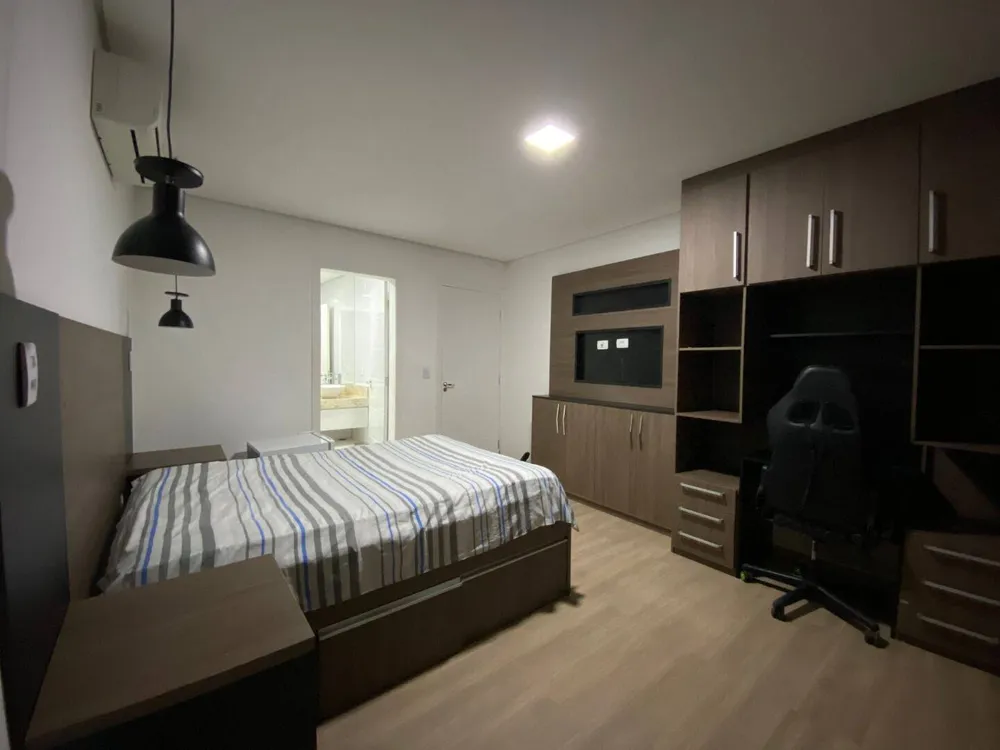Casa, 4 quartos, 360 m² - Foto 1