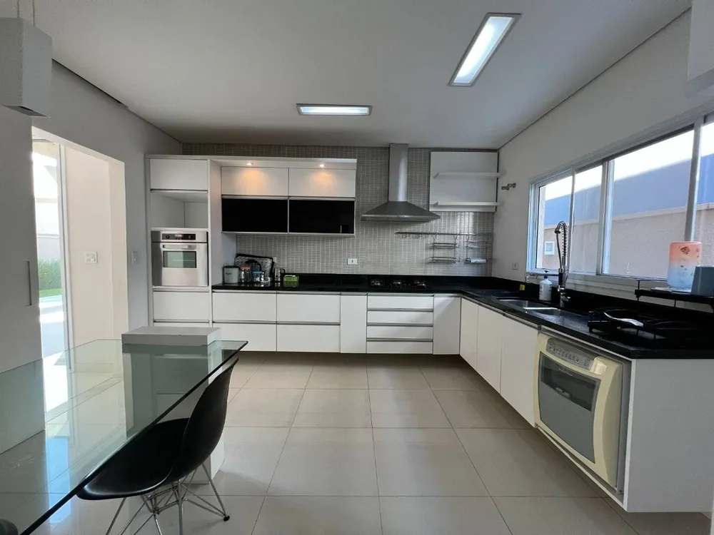 Casa, 3 quartos, 338 m² - Foto 3