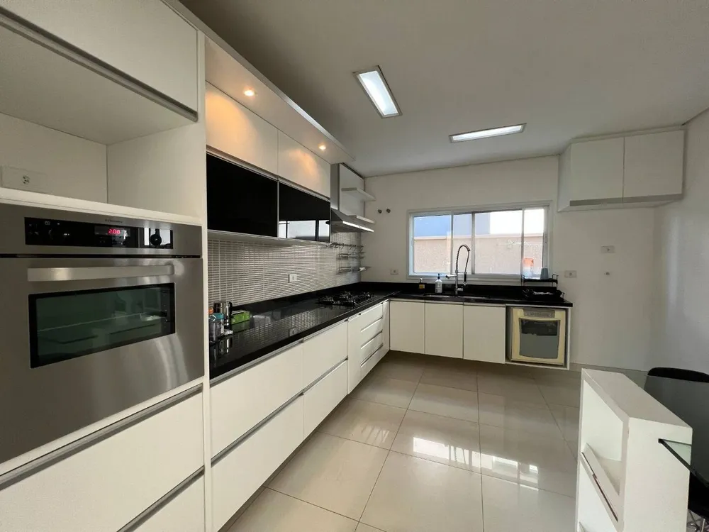 Casa, 3 quartos, 338 m² - Foto 3