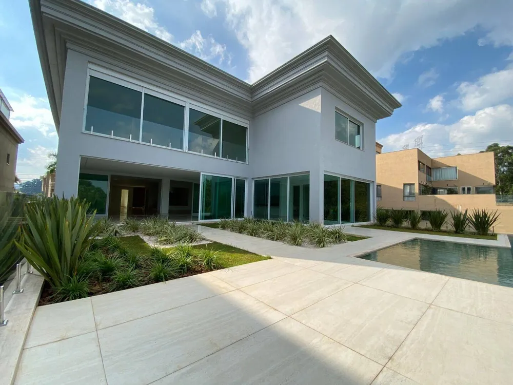 Casa, 7 quartos, 1360 m² - Foto 1