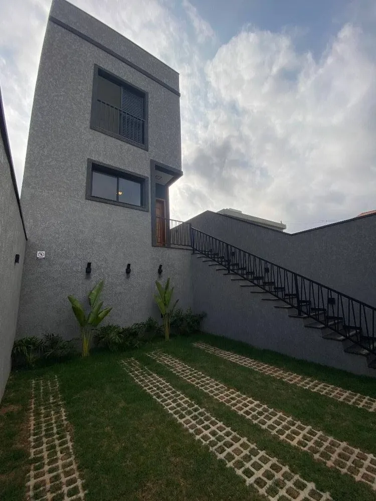 Casa, 3 quartos, 126 m² - Foto 1