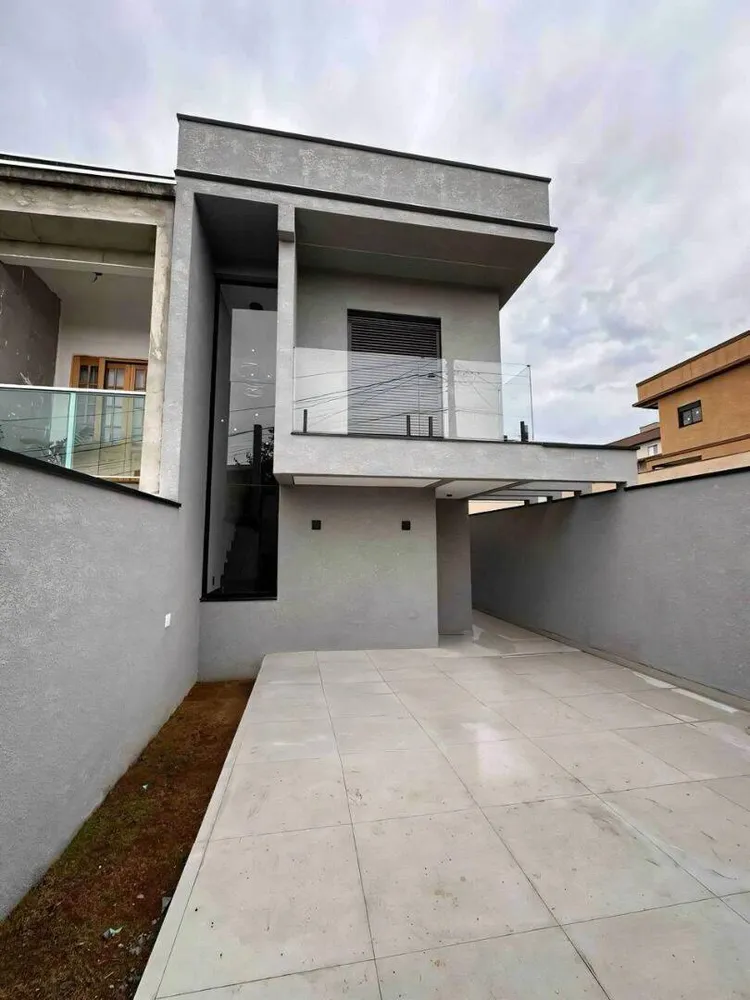 Casa, 3 quartos, 131 m² - Foto 1