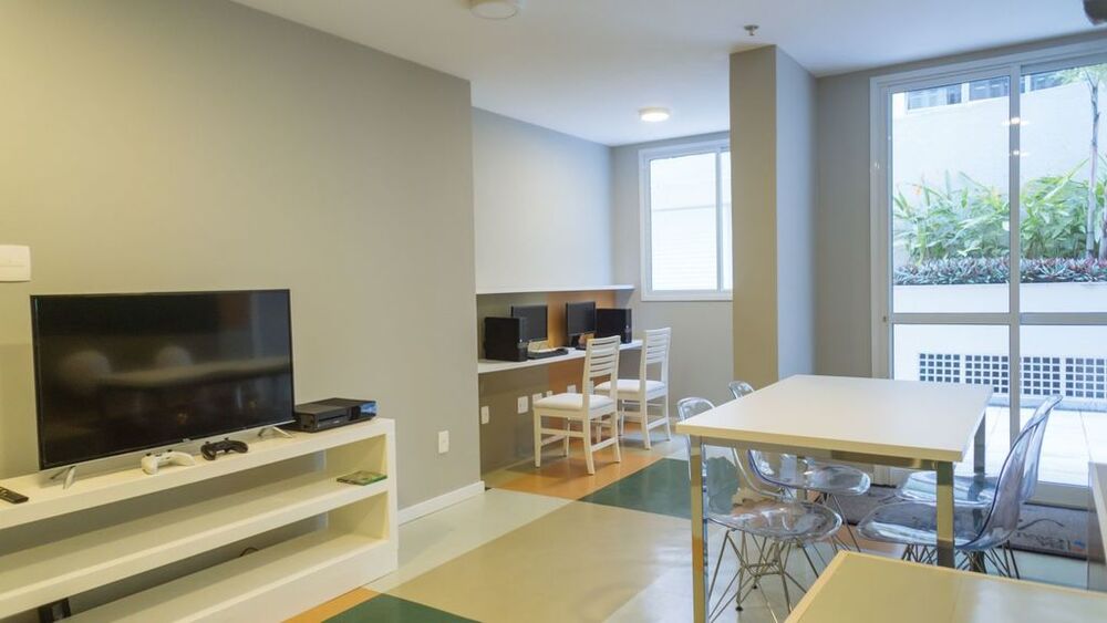 Apartamento à venda com 2 quartos, 121m² - Foto 4