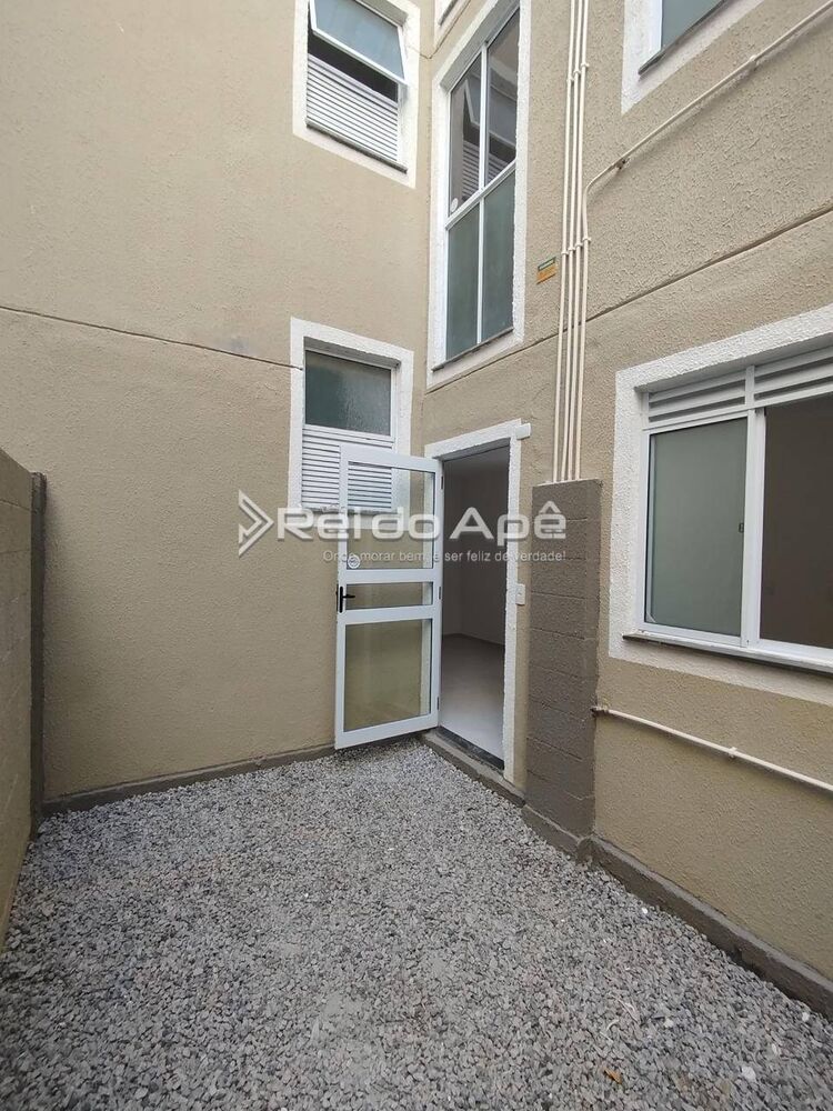 Apartamento à venda com 2 quartos, 40m² - Foto 3