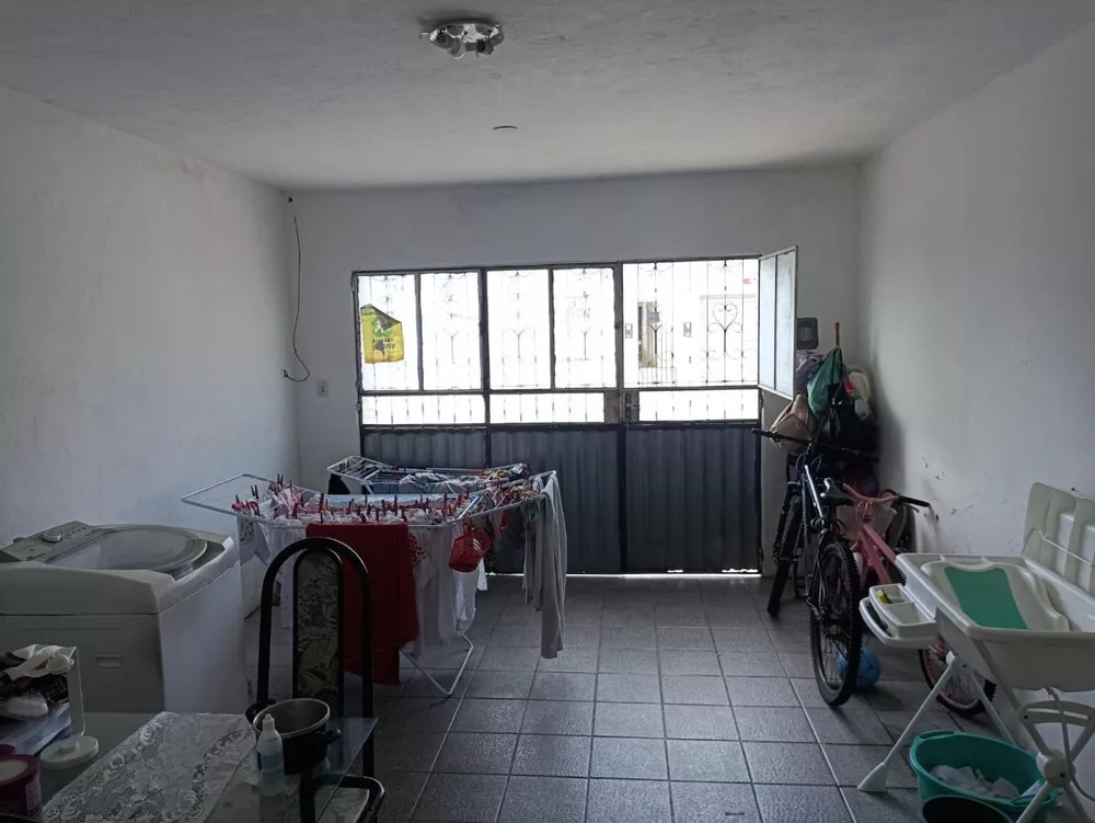 Casa, 3 quartos, 216 m² - Foto 2
