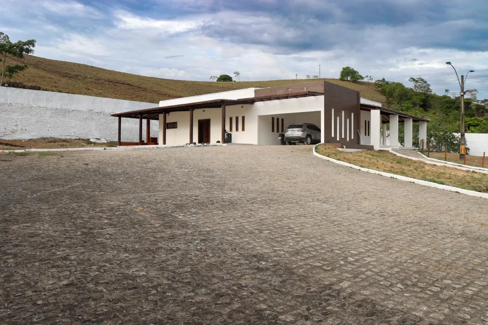 Chácara, 4 quartos, 2178 m² - Foto 1