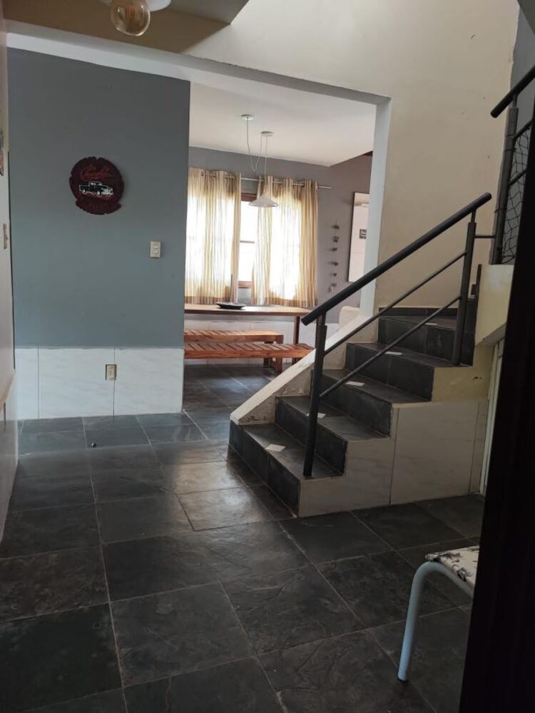 Casa de Condomínio à venda com 3 quartos, 360m² - Foto 4