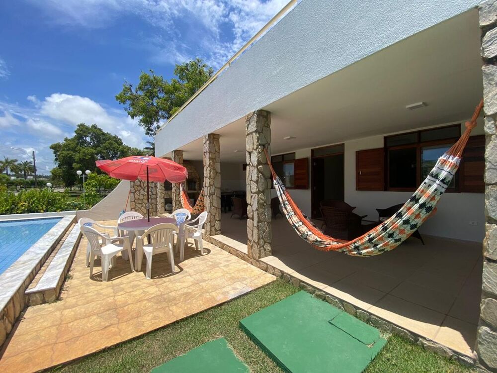 Casa de Condomínio à venda com 3 quartos, 600m² - Foto 1