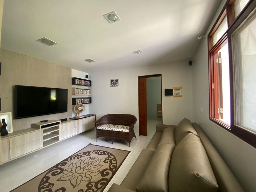 Casa de Condomínio à venda com 3 quartos, 600m² - Foto 3