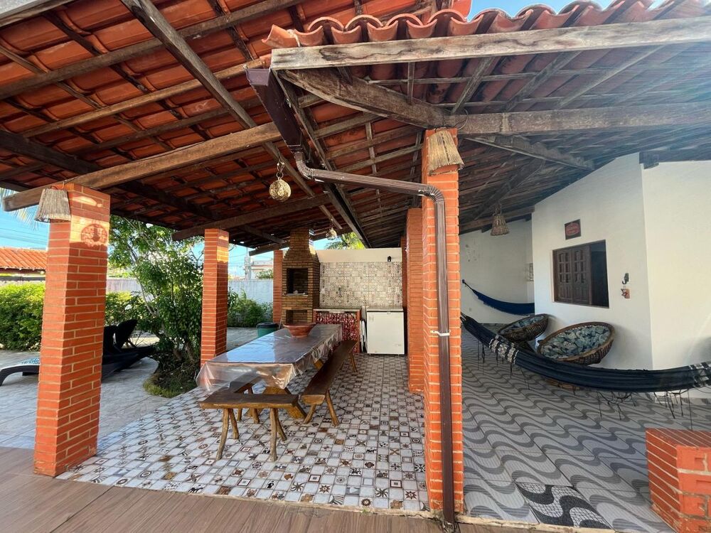 Casa de Condomínio à venda com 3 quartos, 360m² - Foto 2