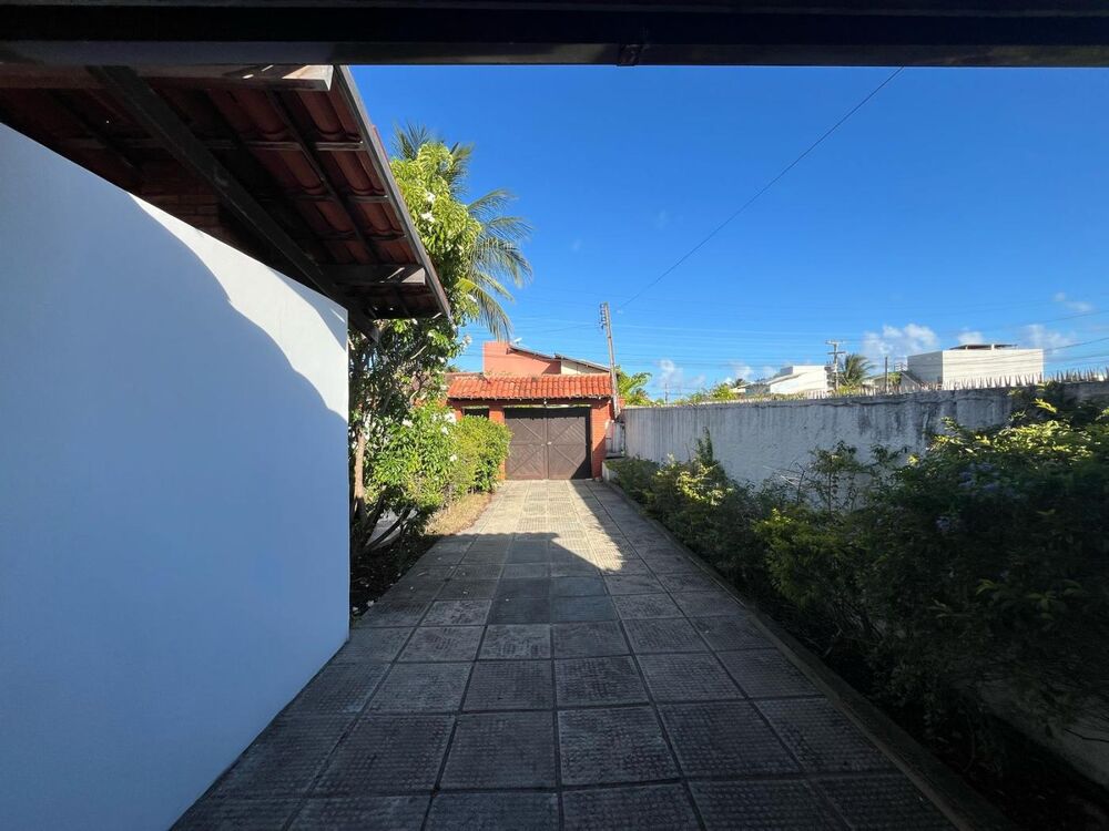 Casa de Condomínio à venda com 3 quartos, 360m² - Foto 1