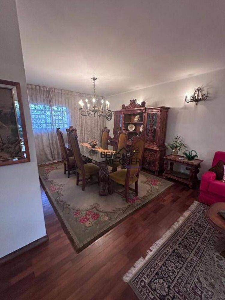 Casa, 3 quartos, 242 m² - Foto 2