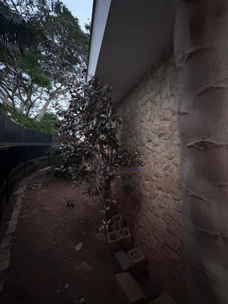 Casa, 3 quartos, 242 m² - Foto 31
