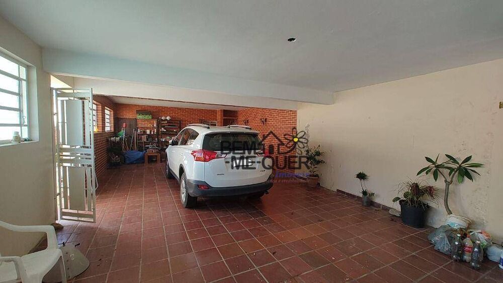 Casa, 3 quartos, 242 m² - Foto 30