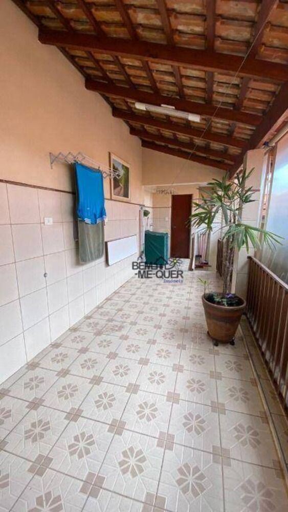 Casa, 3 quartos, 176 m² - Foto 2