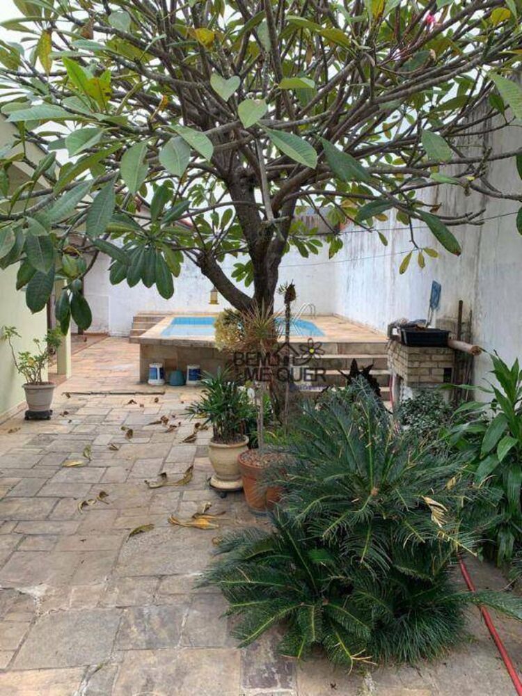 Casa à venda com 3 quartos, 132m² - Foto 4