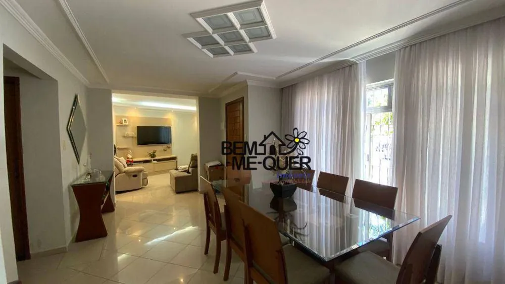 Sobrado, 3 quartos, 244 m² - Foto 1