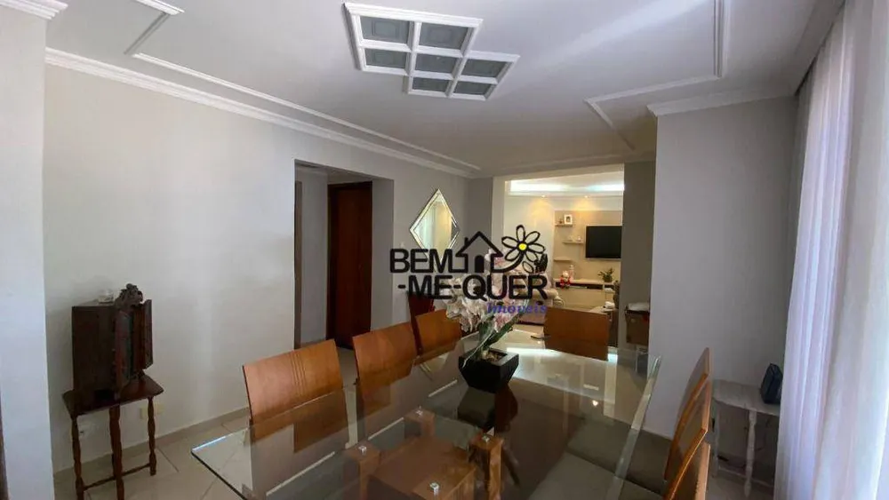 Sobrado, 3 quartos, 244 m² - Foto 2