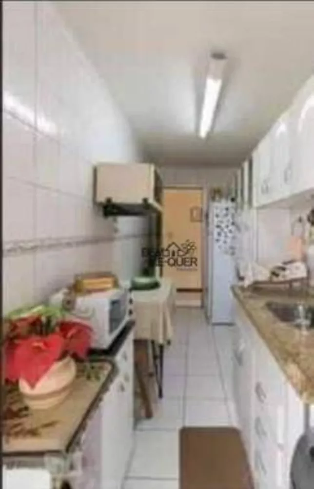 Apartamento à venda com 3 quartos, 78m² - Foto 2