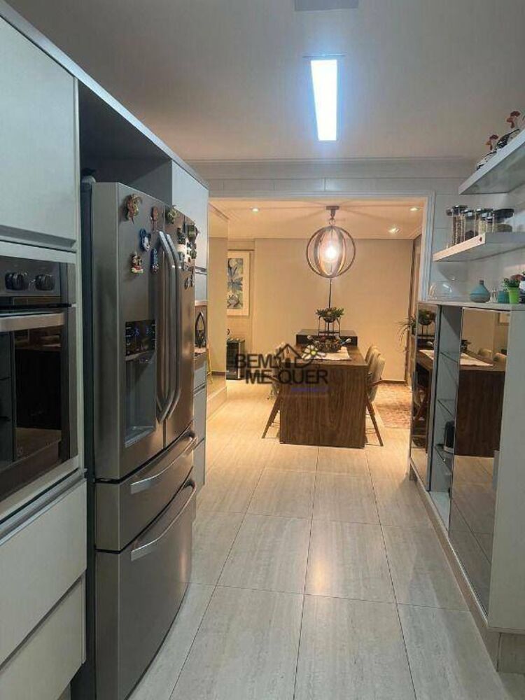 Apartamento, 3 quartos, 228 m² - Foto 2