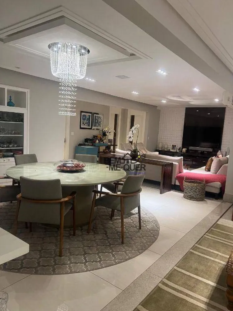 Apartamento, 3 quartos, 228 m² - Foto 2