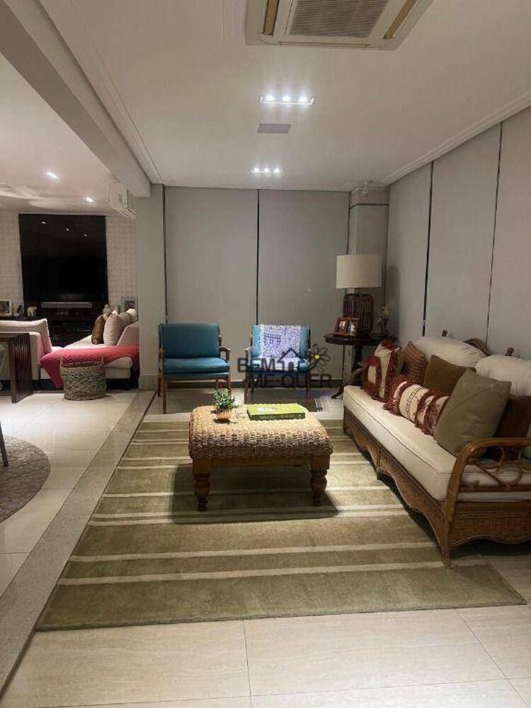 Apartamento, 3 quartos, 228 m² - Foto 1