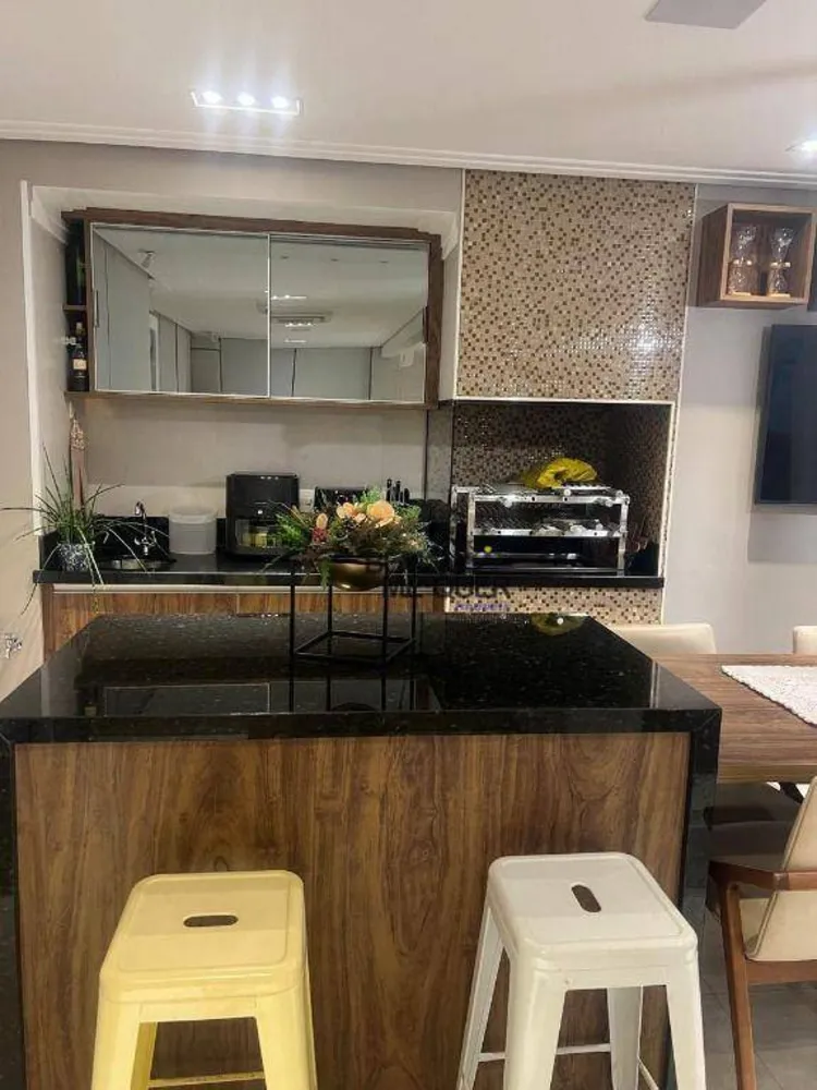 Apartamento, 3 quartos, 228 m² - Foto 1