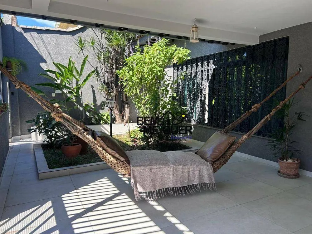 Casa, 3 quartos, 210 m² - Foto 1