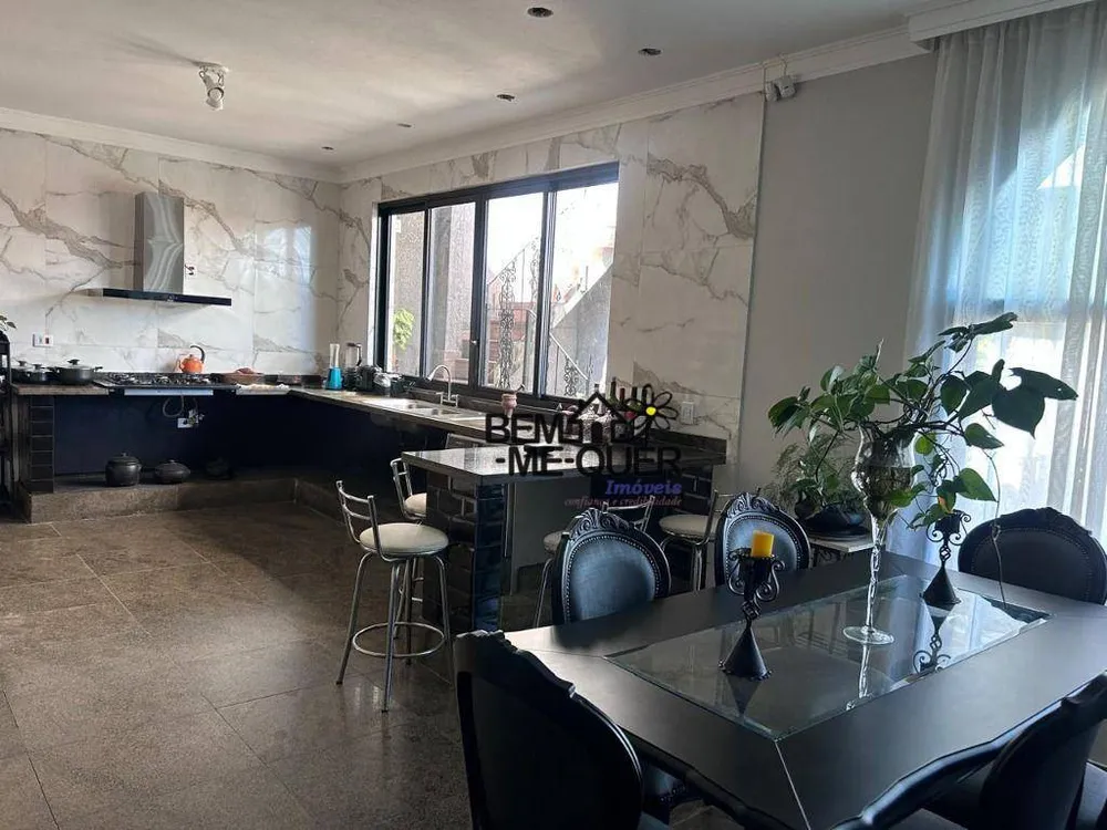 Casa, 3 quartos, 210 m² - Foto 14