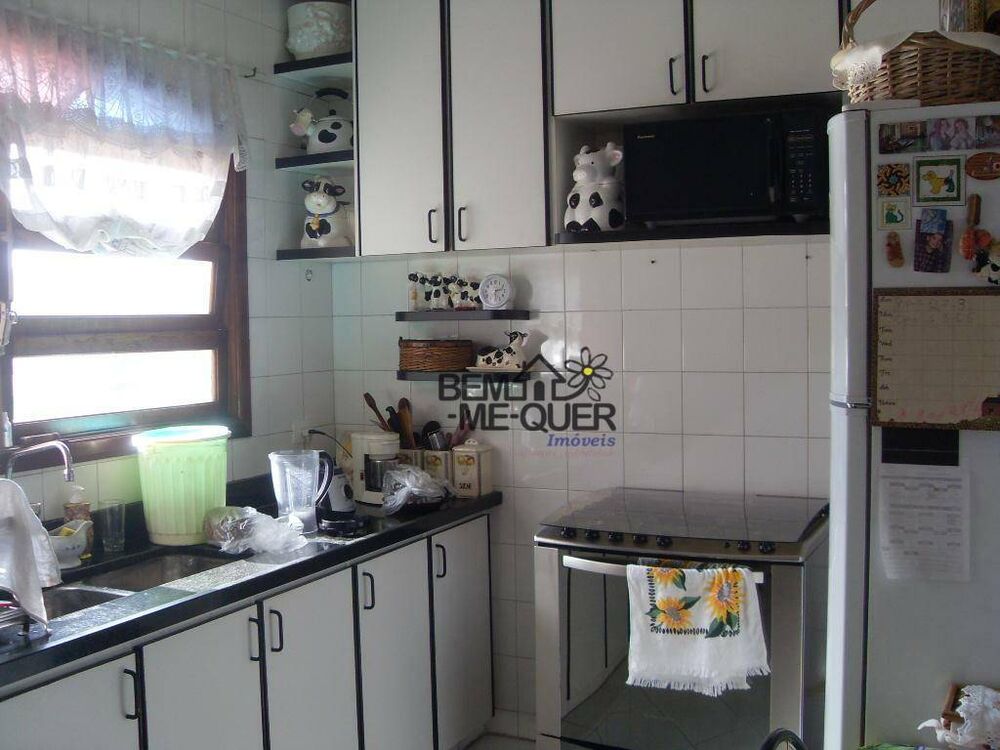 Casa, 3 quartos, 245 m² - Foto 6