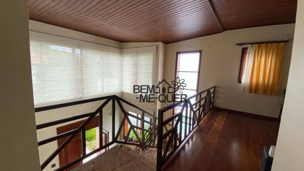 Sobrado, 4 quartos, 537 m² - Foto 1